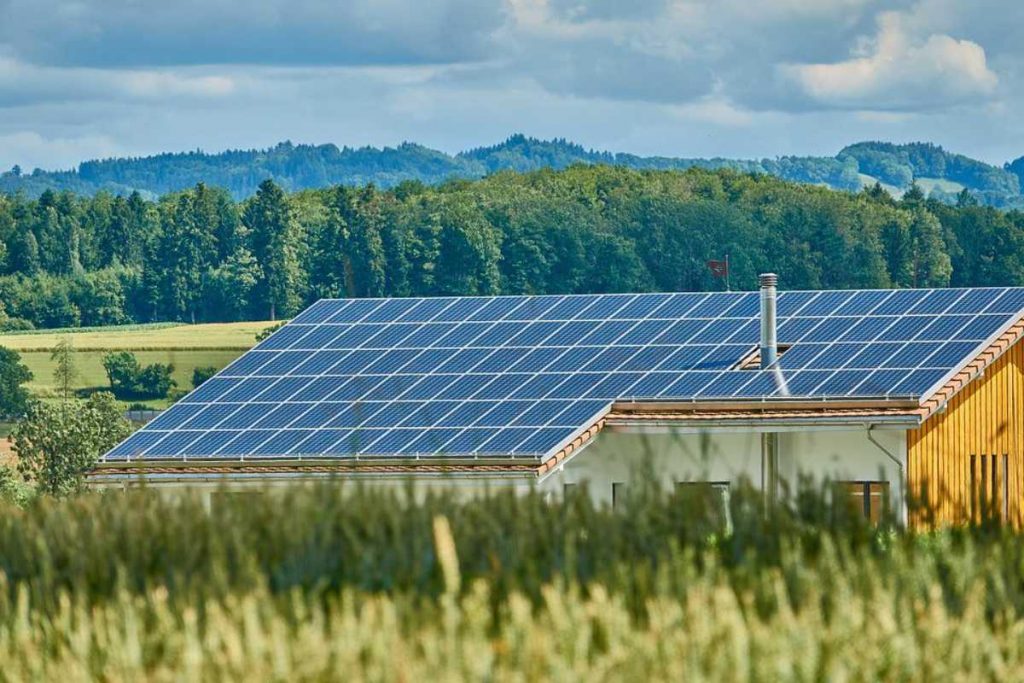 Panouri fotovoltaice, energie verde, eco, natura, alinadielectric.ro