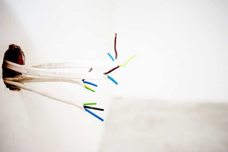 Culori cabluri electrice. Despre cromatica firelor electrice și ce culori au cablurile de fază și nul